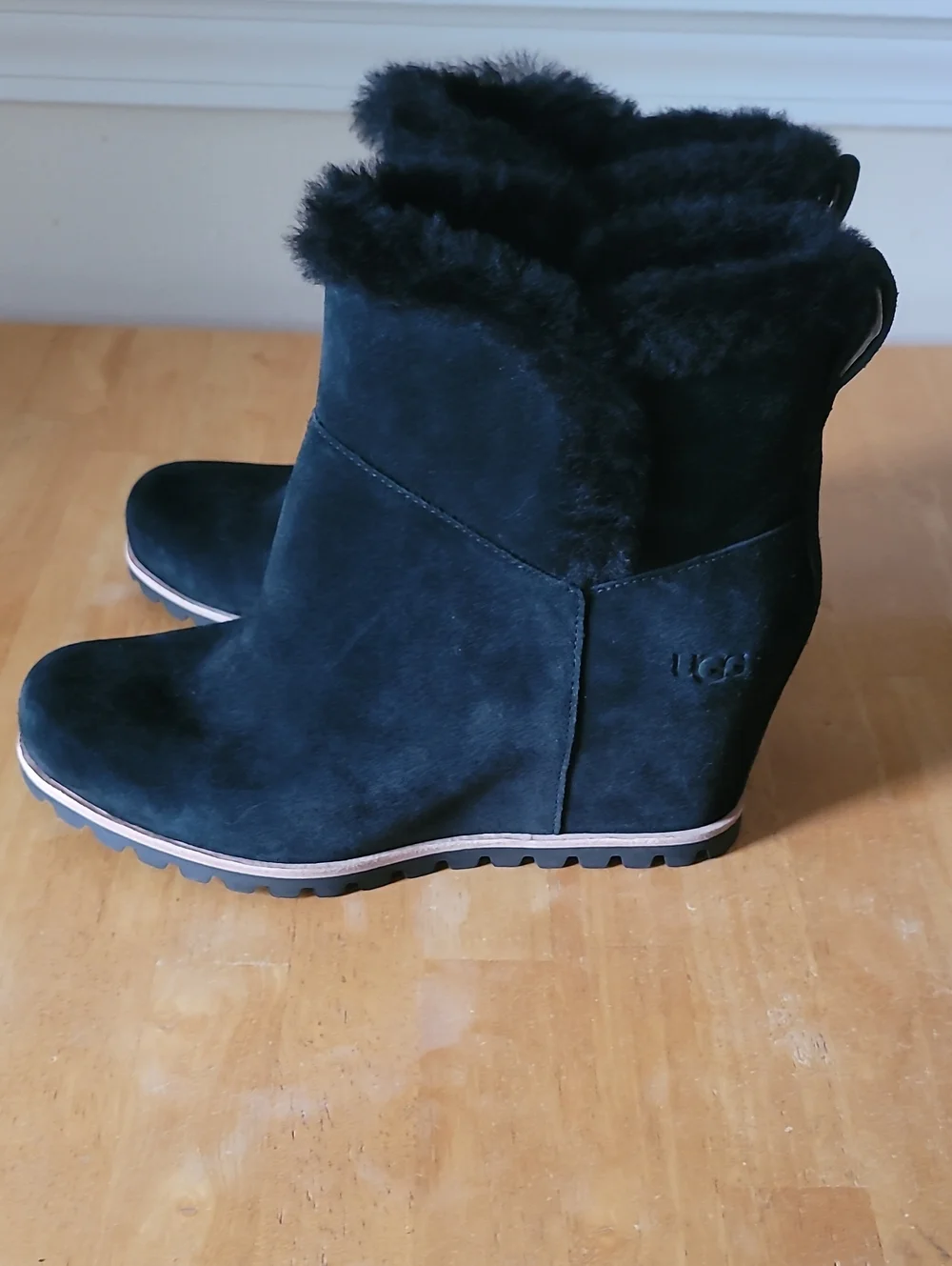 UGG Seyline Mini Wedge